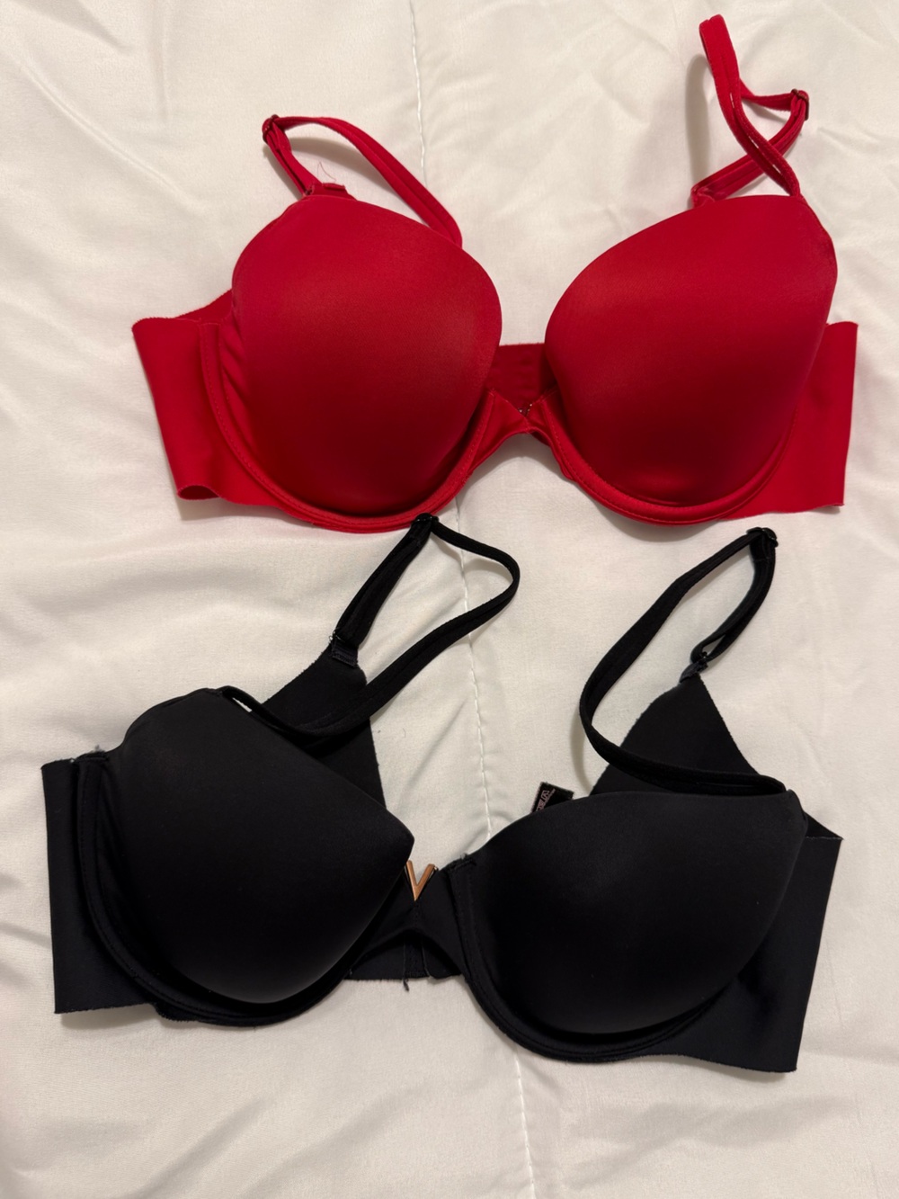 Victoria's Secret Red & Black Push-Up Bra Duo